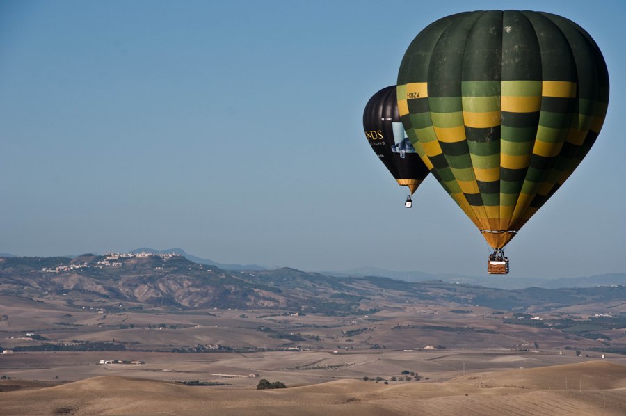 balloons towards Montescaglioso