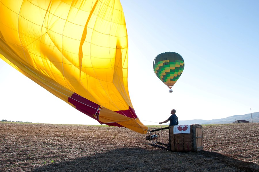 balloon landing Matera