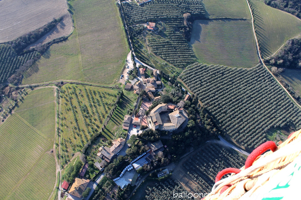 Poppiano-Castle-from-balloon